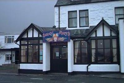 фото отеля Saucy Mary's Lodge
