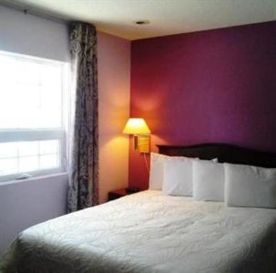 фото отеля Lakeshore Suites Plus