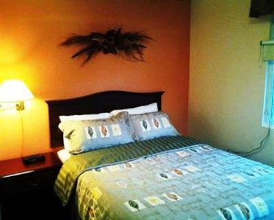 фото отеля Lakeshore Suites Plus