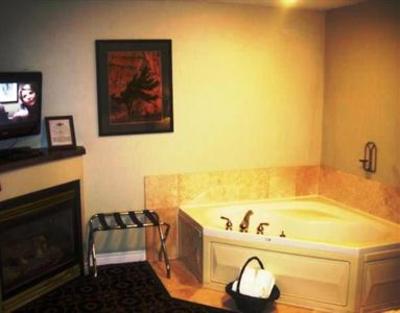 фото отеля Lakeshore Suites Plus