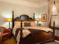 Four Kachinas Inn B&B