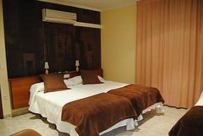 фото отеля Hostal Restaurant Guilleumes