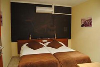 фото отеля Hostal Restaurant Guilleumes
