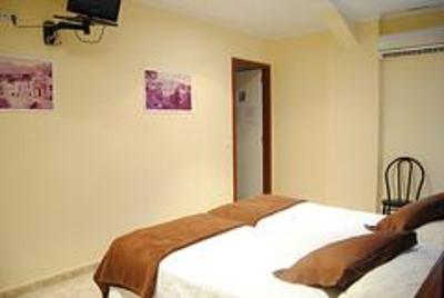 фото отеля Hostal Restaurant Guilleumes