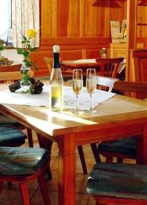фото отеля Weingut Gastehaus Weigand