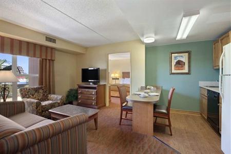 фото отеля Homewood Suites by Hilton Phoenix-Metro Center