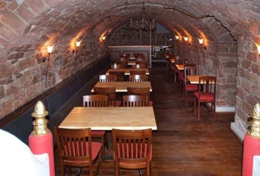 фото отеля Gasthaus Zur Linde Nussloch