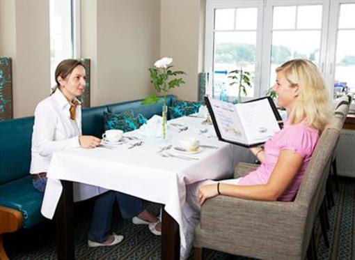 фото отеля Seehotel Krakow Am See