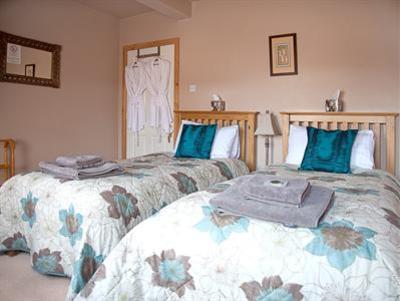 фото отеля The Old Church Bed & Breakfast