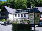 фото отеля Hotel Zum Grunen Wald Villmar