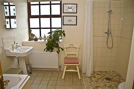 фото отеля Stables Apartment Fivemiletown