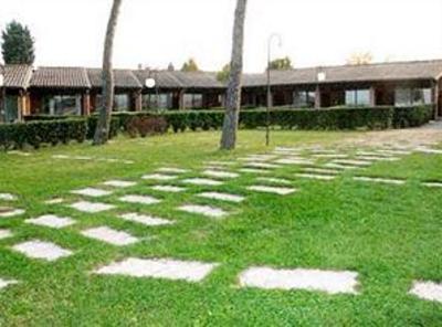 фото отеля Le Corti del Lago Apartments Padenghe sul Garda