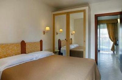 фото отеля Le Corti del Lago Apartments Padenghe sul Garda