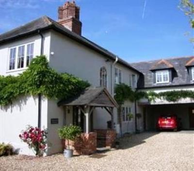 фото отеля Whispering Chimneys Bed & Breakfast Blandford Forum