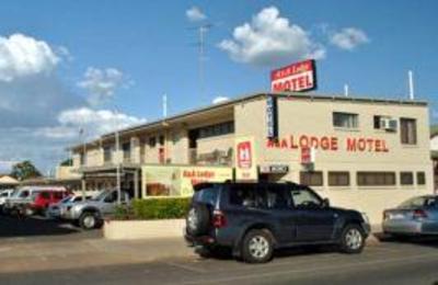 фото отеля A & A Lodge Motel Emerald