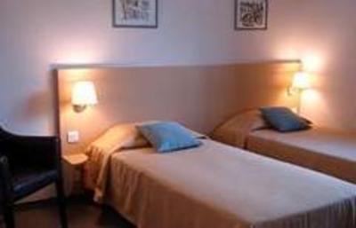 фото отеля Hotel le Saint Genies Uzes