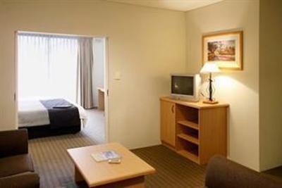 фото отеля Aarons All Suites Perth