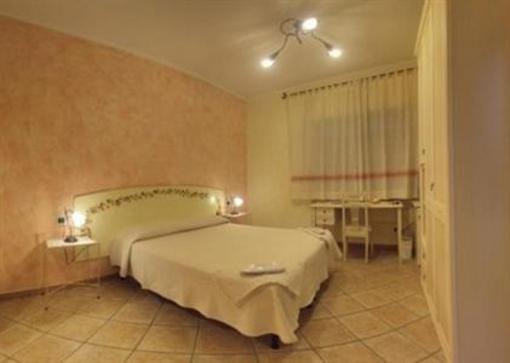 фото отеля Dimora Degli Ulivi B&B