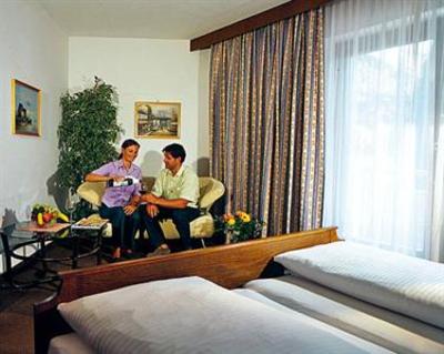 фото отеля Hotel Thaler