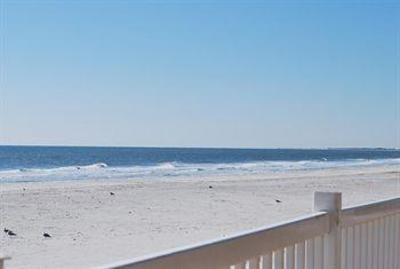 фото отеля Tides Folly Beach