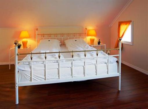 фото отеля Fjordslottet Hotell & Bad Osteroy