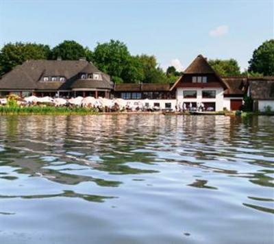 фото отеля Fischerklause am Lutjensee