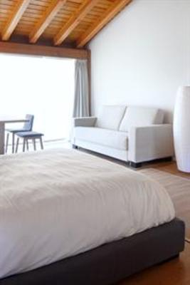 фото отеля Apartamentos Turisticos Rurales Ureta