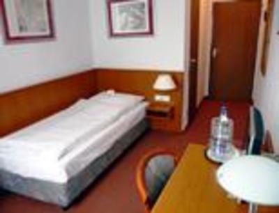 фото отеля Hotel Plaza Bochum