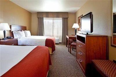 фото отеля Holiday Inn Express Hotel & Suites Lewisburg