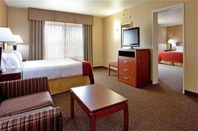 фото отеля Holiday Inn Express Hotel & Suites Lewisburg