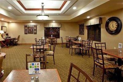 фото отеля Holiday Inn Express Hotel & Suites Lewisburg