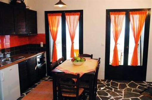 фото отеля Lithos Villas