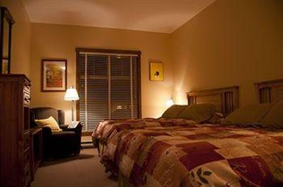 фото отеля Snow Creek Lodge And Cabins