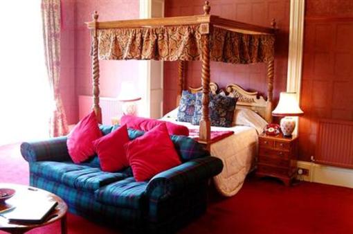 фото отеля Fernie Castle Hotel Cupar