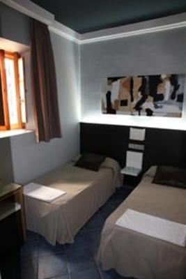 фото отеля Hostal Plaza Ruiz