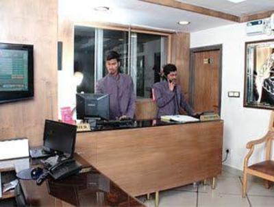 фото отеля Hotel Komfort Terraces Bangalore
