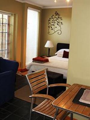 фото отеля Hillview Self Catering Apartments