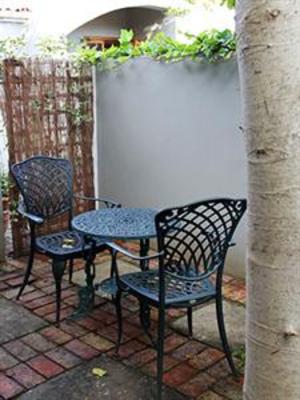 фото отеля Hillview Self Catering Apartments