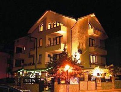 фото отеля Family Hotel Sans Souci