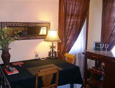 фото отеля Levine House Bed & Breakfast