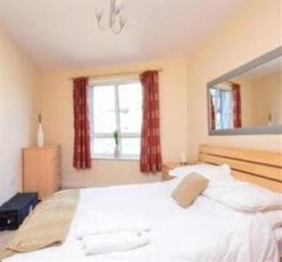 фото отеля Flexi-Lets at Centrium Woking