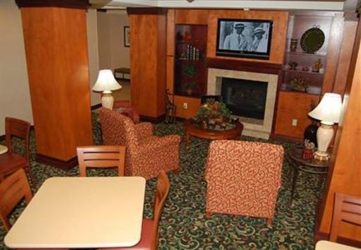 фото отеля Fairfield Inn & Suites South Hill