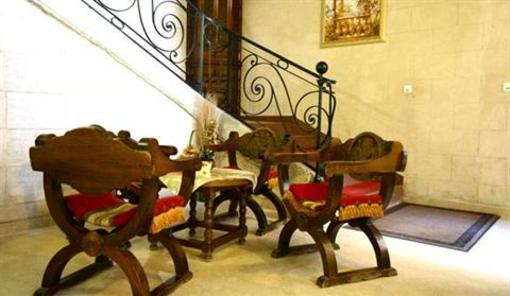 фото отеля La Medieval Hotel Avignon