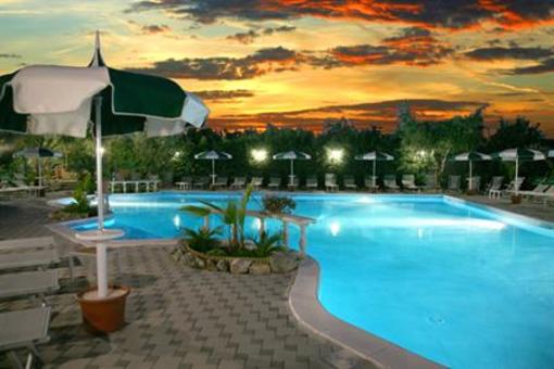 фото отеля Villaggio Club degli Ulivi