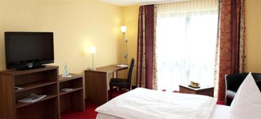 фото отеля Lobinger Hotel Weisses Ross Langenau