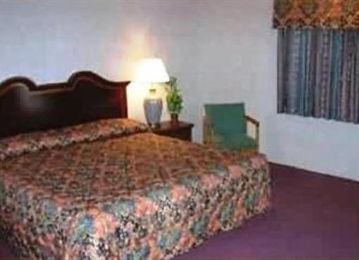 фото отеля Budget Inn North Kingstown