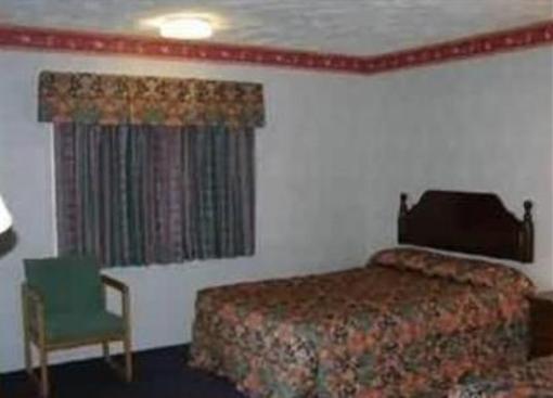 фото отеля Budget Inn North Kingstown