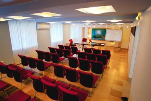 фото отеля Nadezhda Hotel