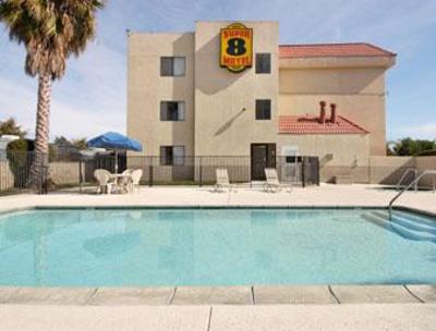фото отеля Super 8 Hemet
