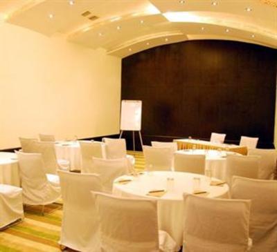 фото отеля Peppermint Hotel Hyderabad